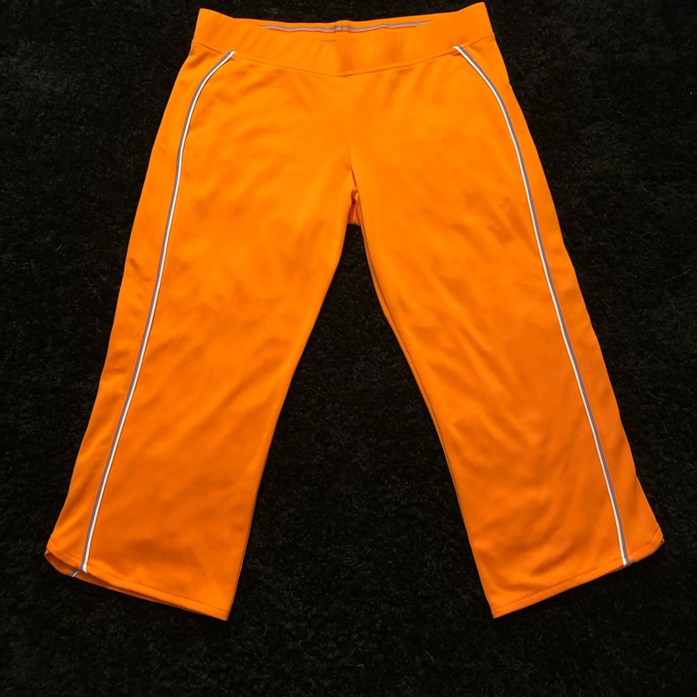 Nike Women’s Capri Sweatpants